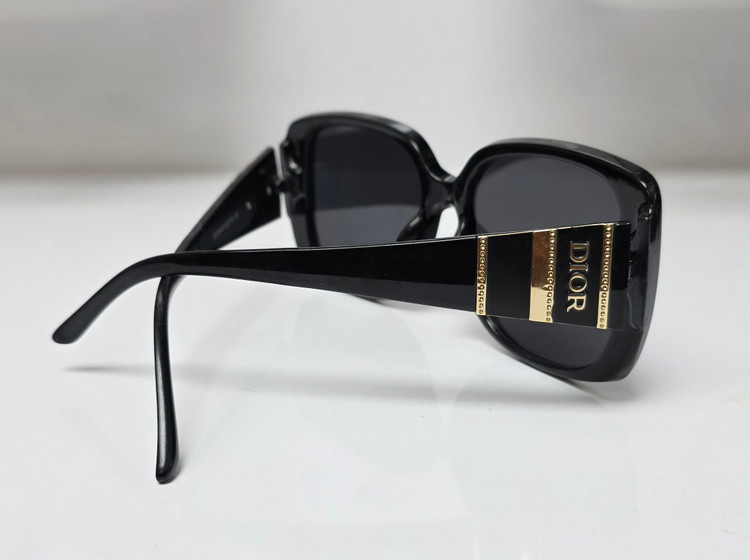 عینک آفتابی زنانه سایز بزرگ برند Dior پلارایز uv400